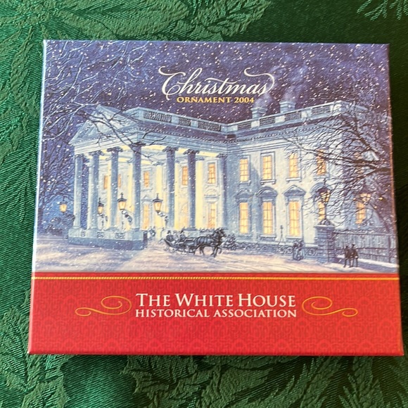 The White House Historical Association 2004 ornament - Picture 3 of 3